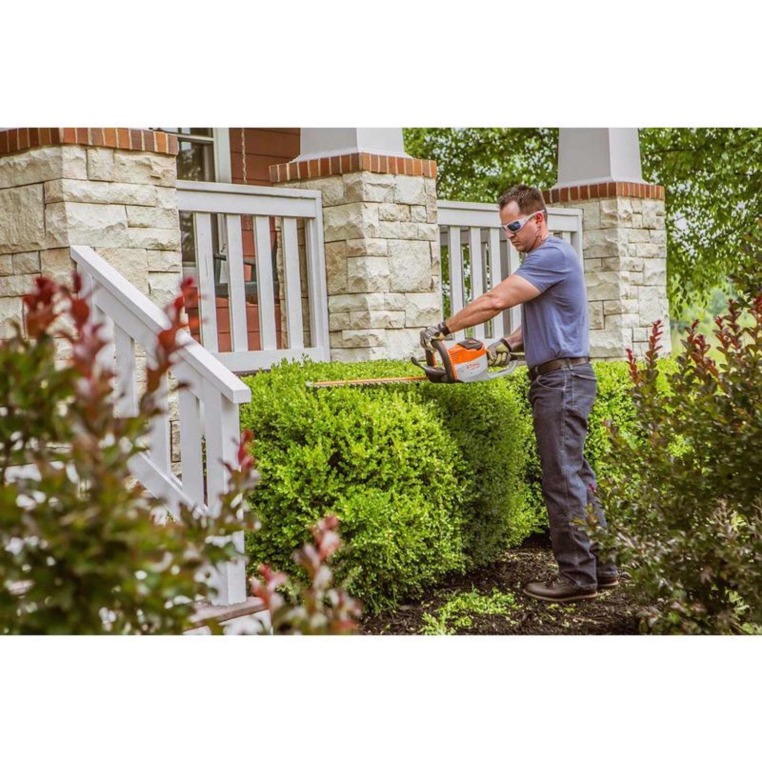 STIHL HSA 56 18 In. 36 V Battery Hedge Trimmer Tool Only 6 STIHL HSA 56 18 In. 36 V Battery Hedge Trimmer Tool Only - Image 4