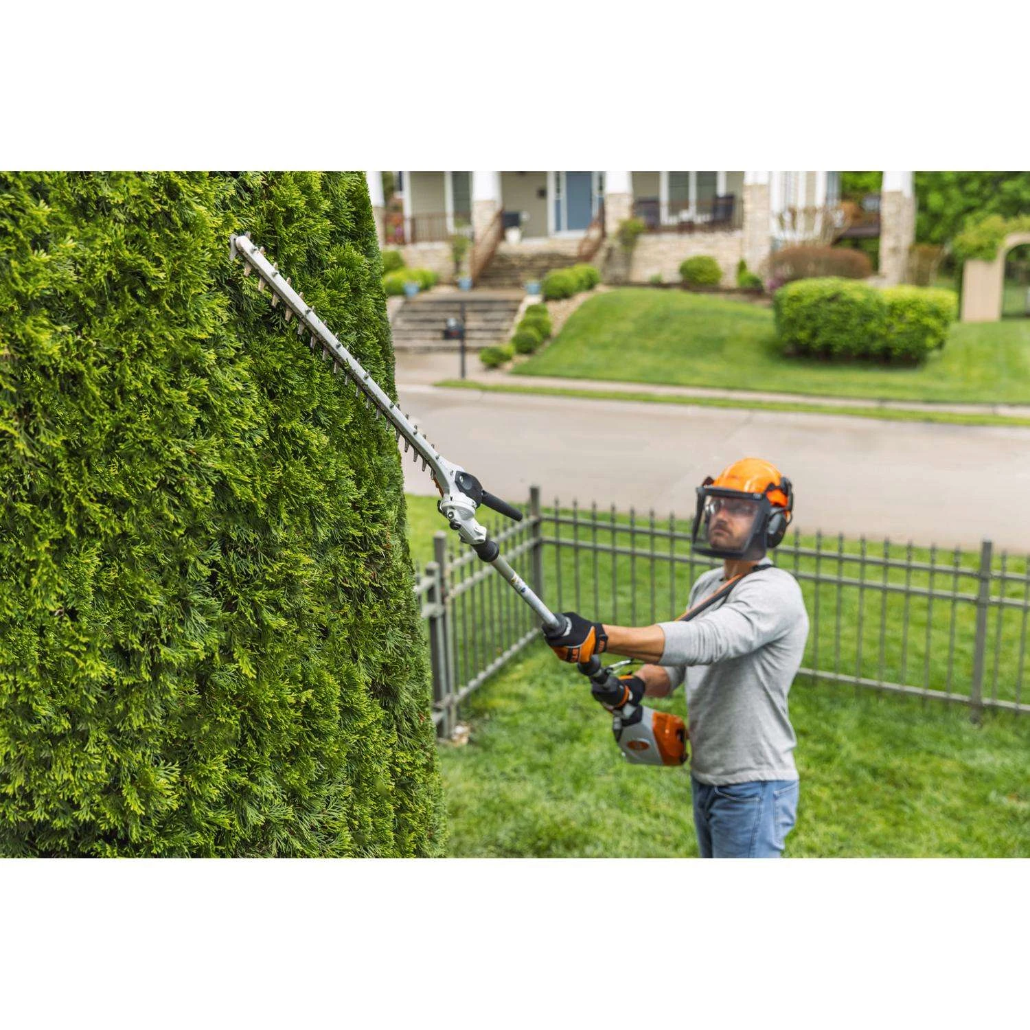 STIHL HLA 135 K 24 In. Battery Hedge Trimmer Tool Only 4 STIHL HLA 135 K 24 In. Battery Hedge Trimmer Tool Only - Image 2
